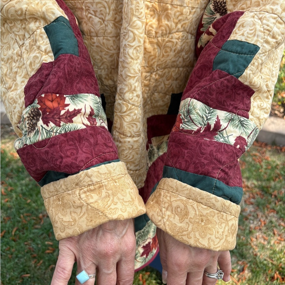 Quilted Hooded Patchwork Pullover Jacket - Burgun… - image 15